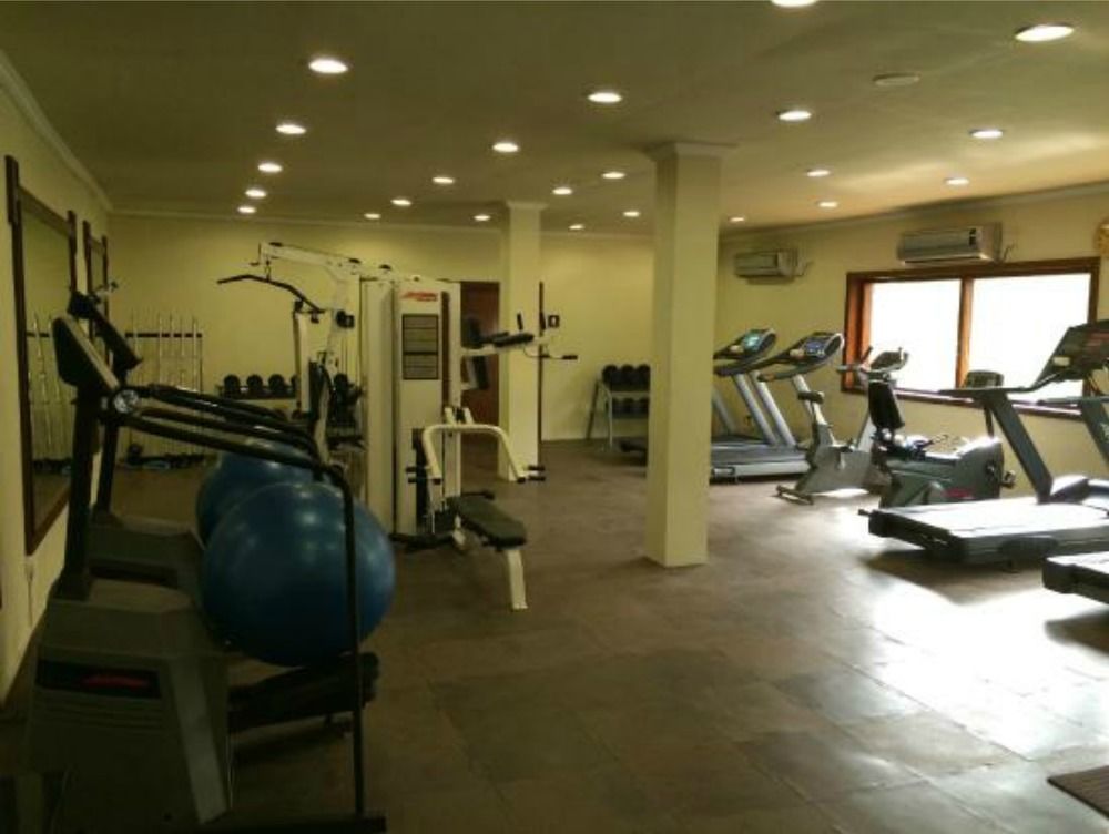 Taj Fort Aguada Resort & Spa, Goa Sinquerim ภายนอก รูปภาพ The gym at the hotel